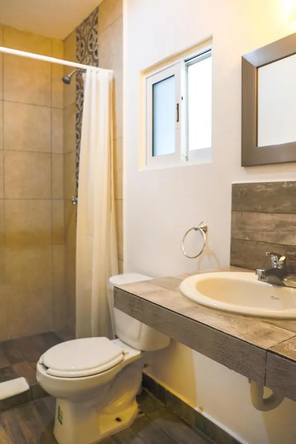 פלאייה דל כרמן Almond Suites מקסיקו