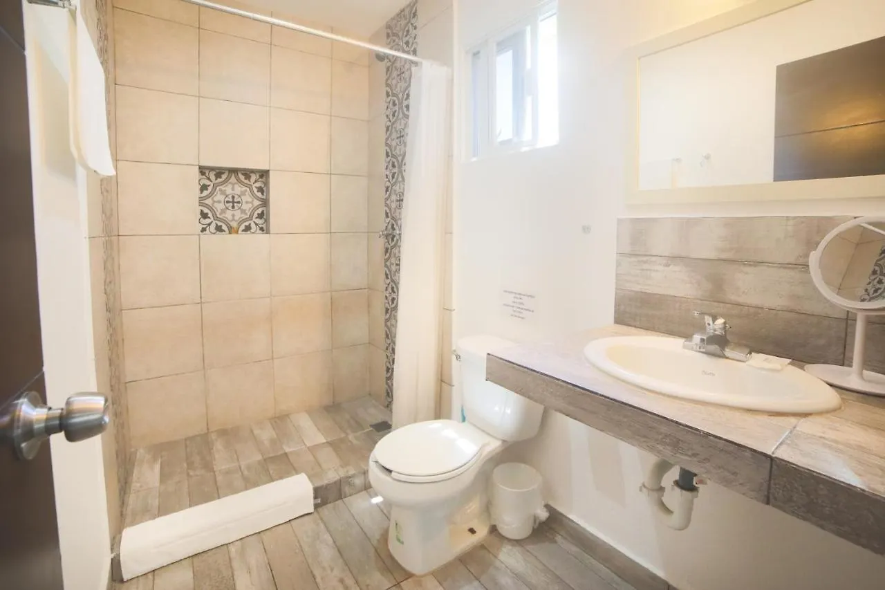 דירה פלאייה דל כרמן Almond Suites